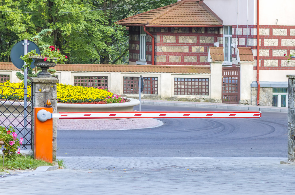 智能出入口門禁閘機(jī)如何應(yīng)用多場(chǎng)景？